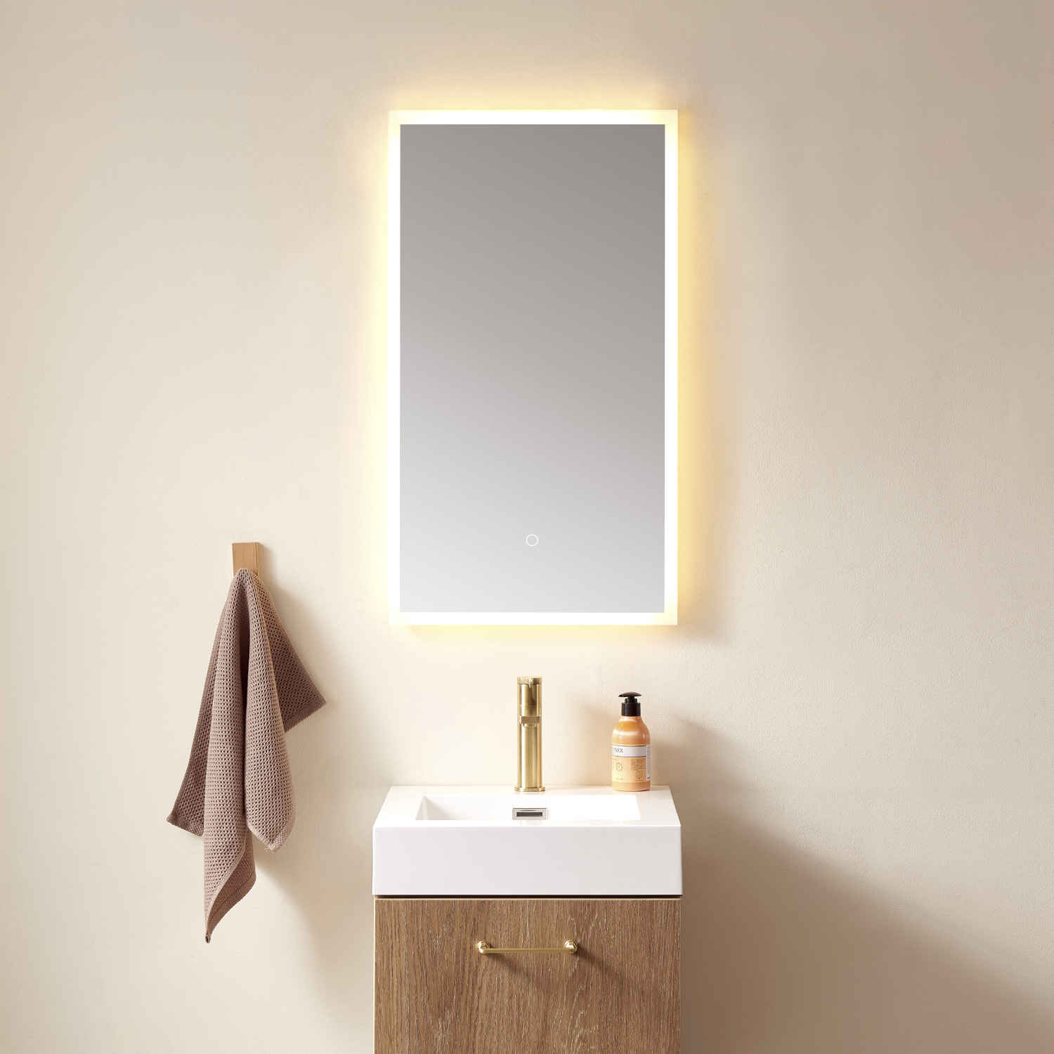 LV 18'' Rectangle Illuminated Bathroom/Vanity Wall Mirror LV 18'' Rectangle Illuminated Bathroom/Vanity Wall Mirror